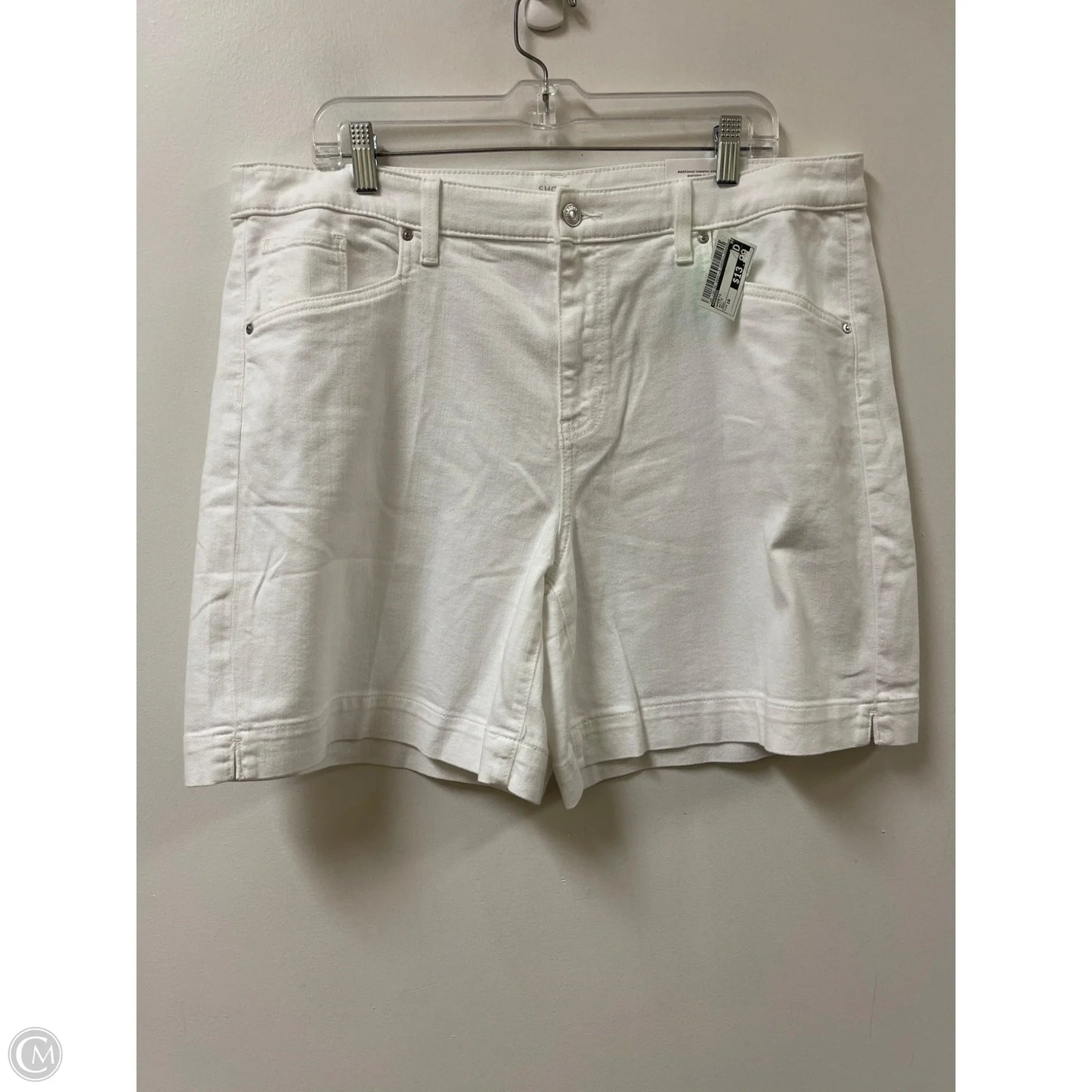 Shorts By Chicos In White, Size: 16
