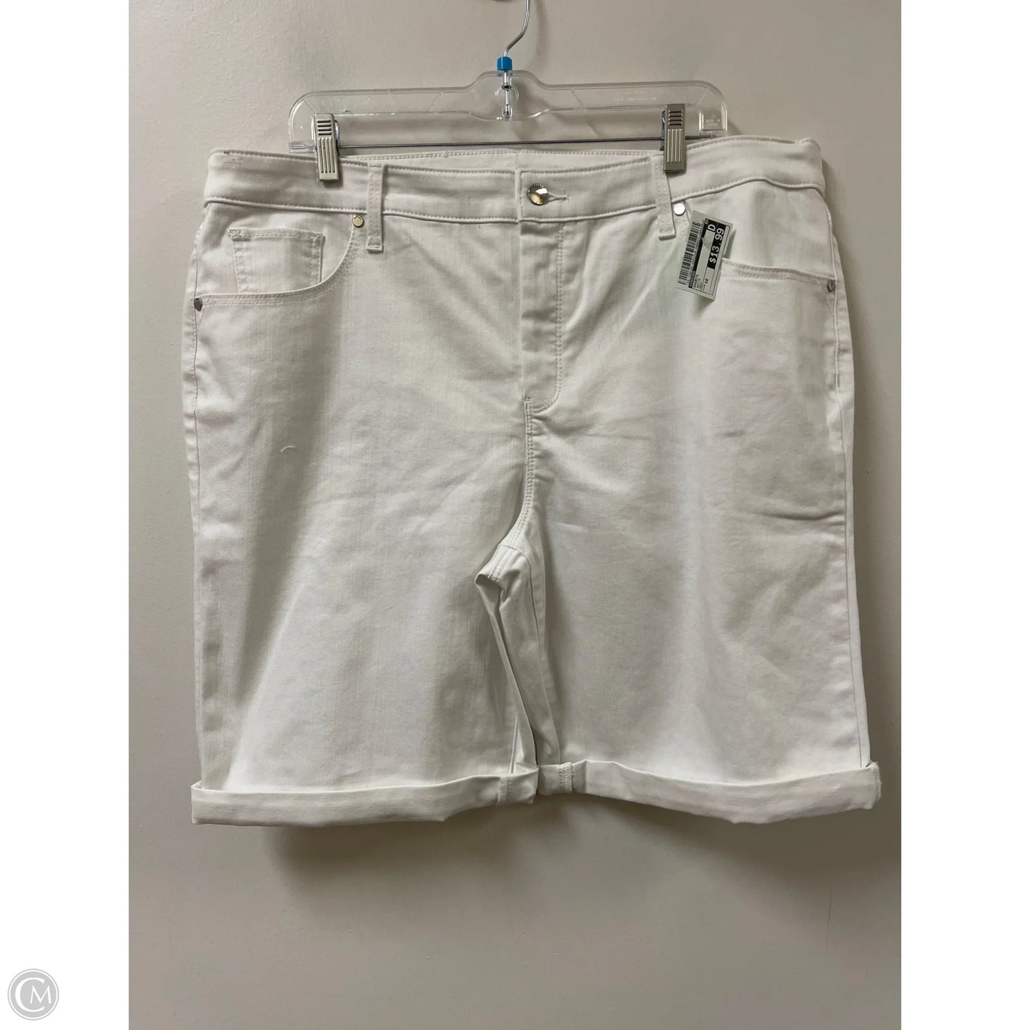 Shorts By Chicos In White, Size: 18