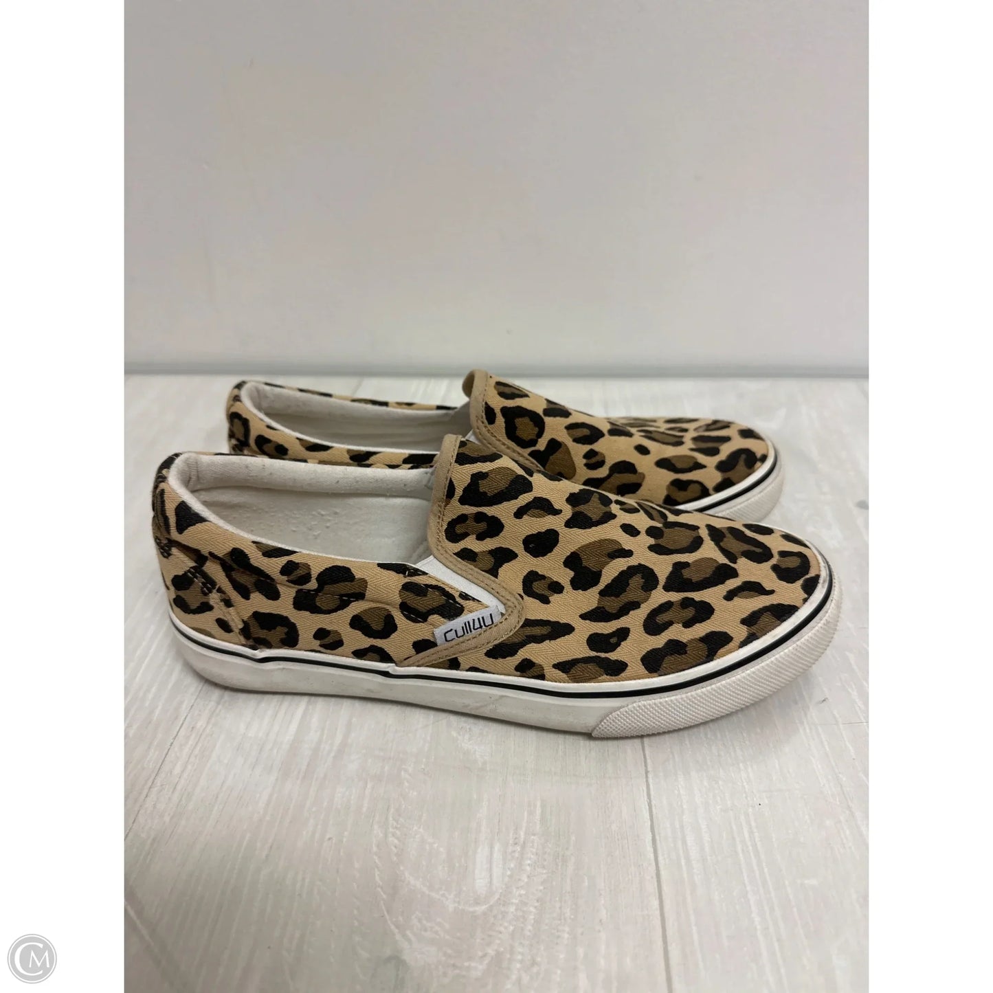 Shoes Flats By Clothes Mentor In Animal Print, Size: 8.5