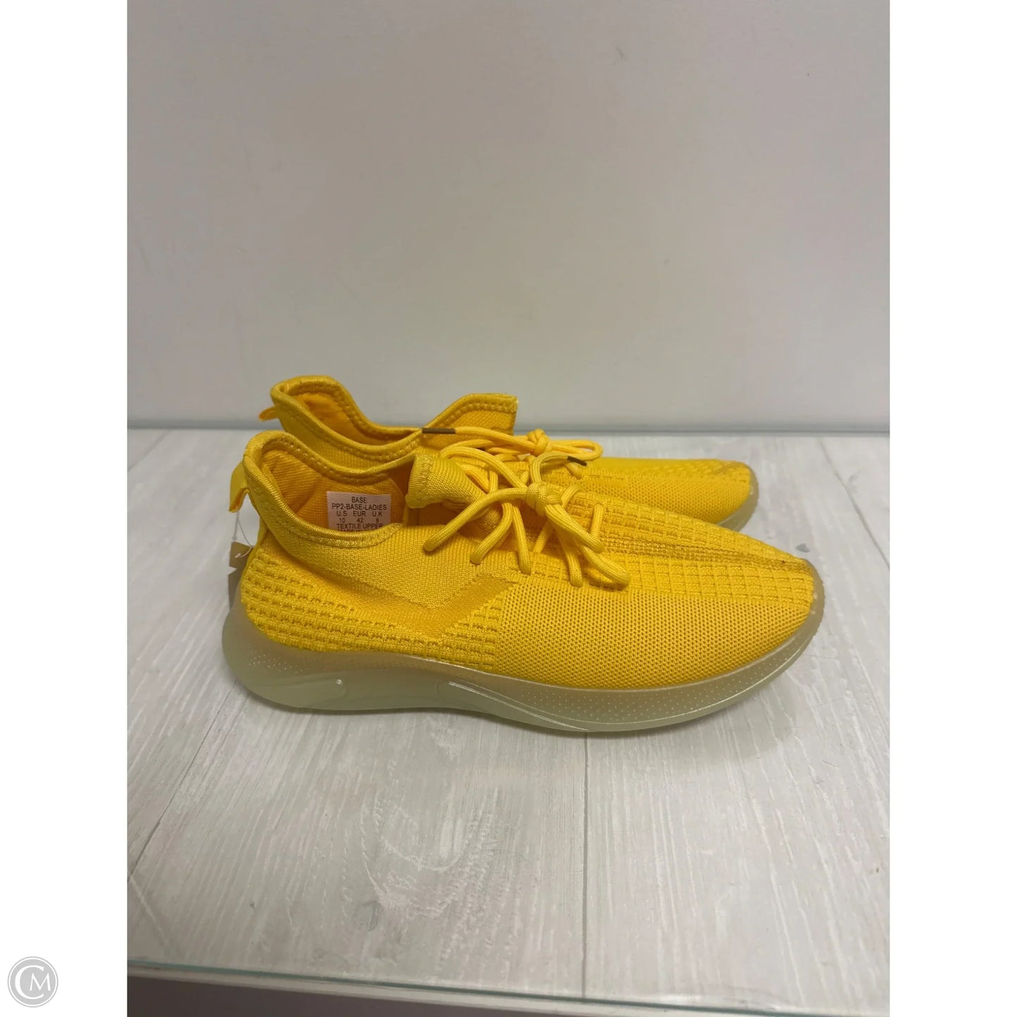 Shoes Athletic By Clothes Mentor In Yellow, Size: 10