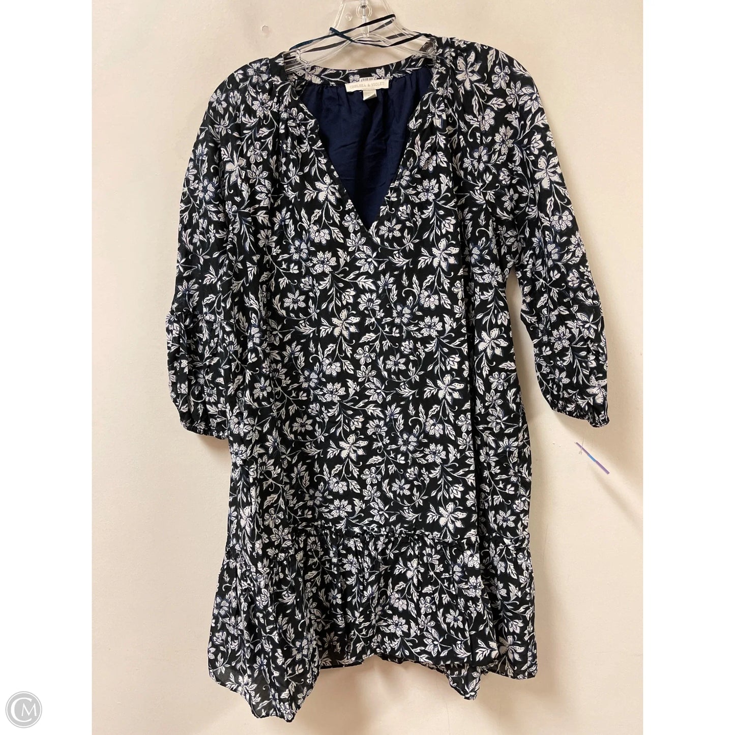 Dress Casual Short By Chelsea And Violet In Floral Print, Size: M