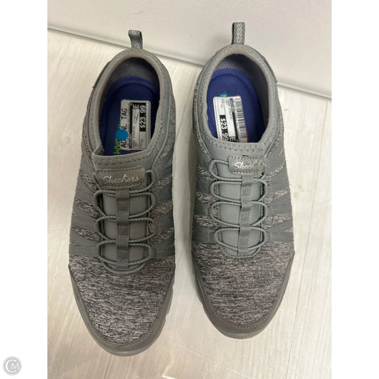 Shoes Athletic By Skechers In Grey, Size: 11