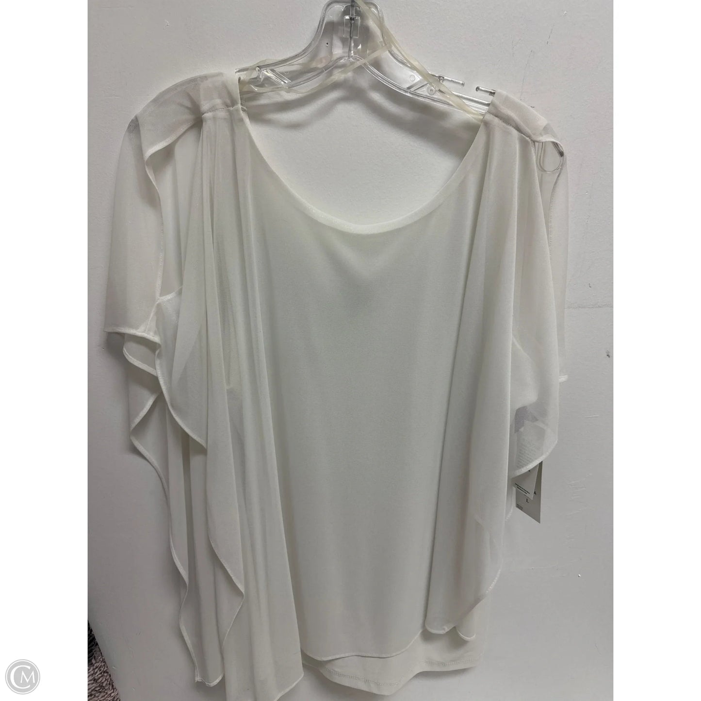 Top Short Sleeve By Clothes Mentor In White, Size: L