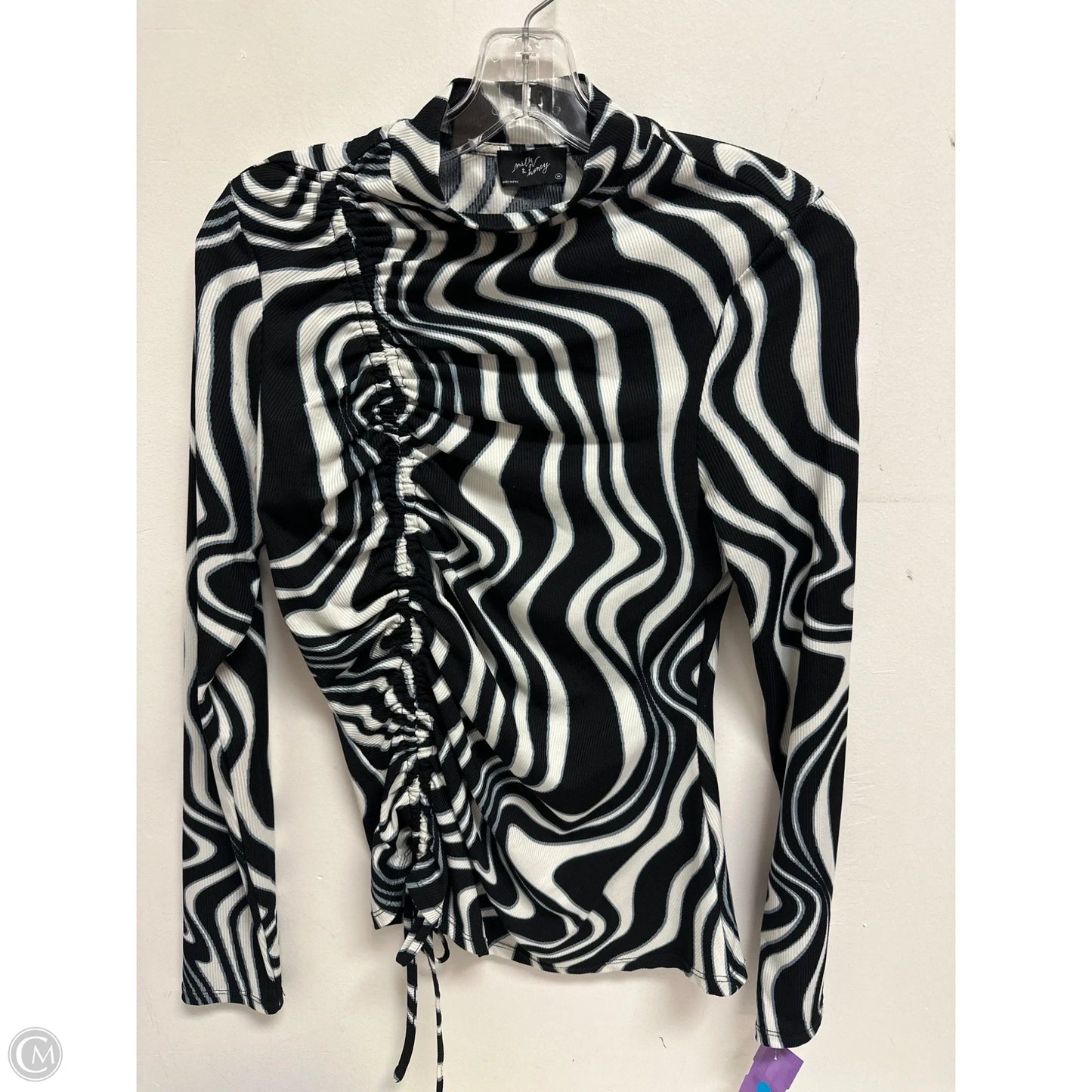 Top Long Sleeve By Milk & Honey In Black & White, Size: M