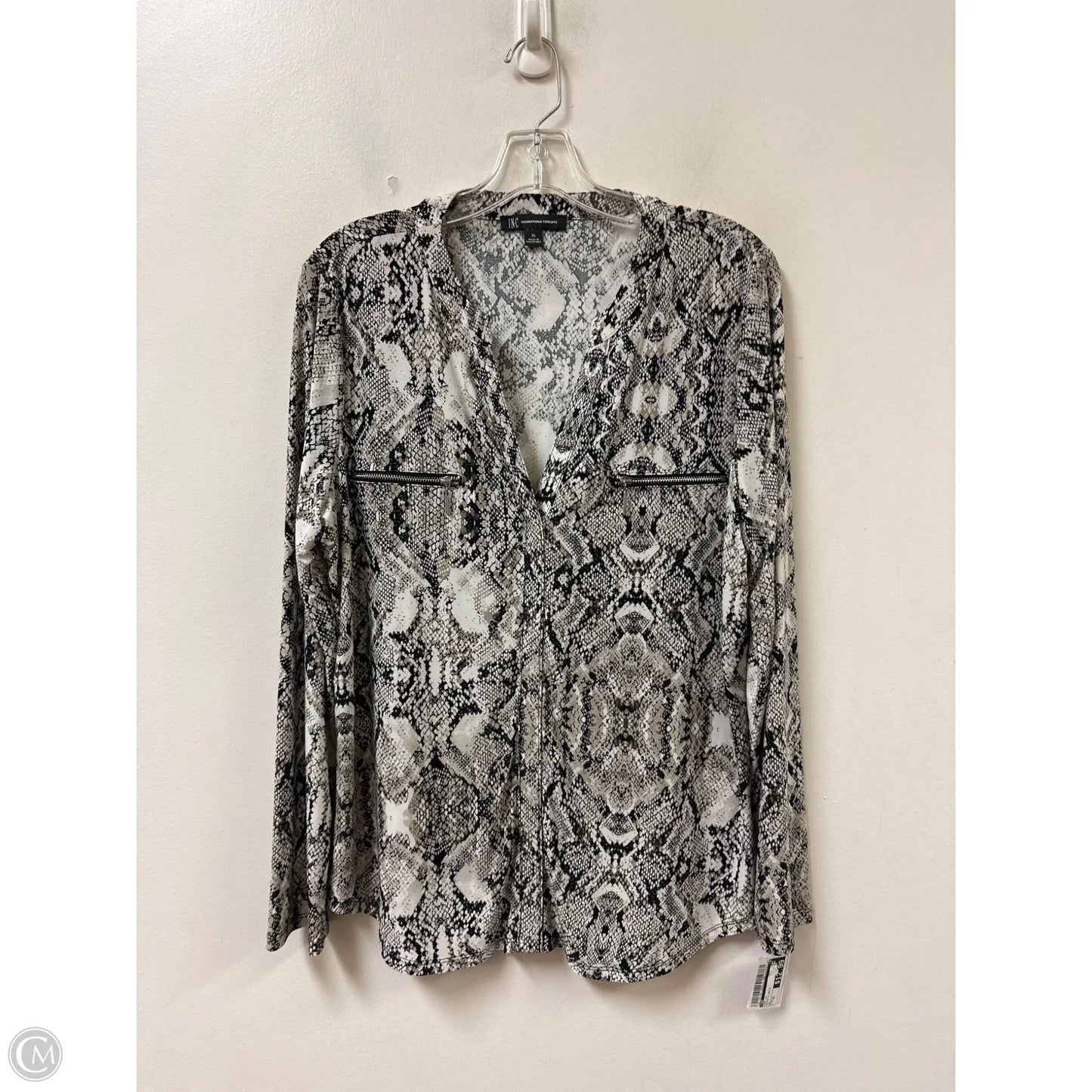 Top Long Sleeve By Inc In Black & White, Size: Xl
