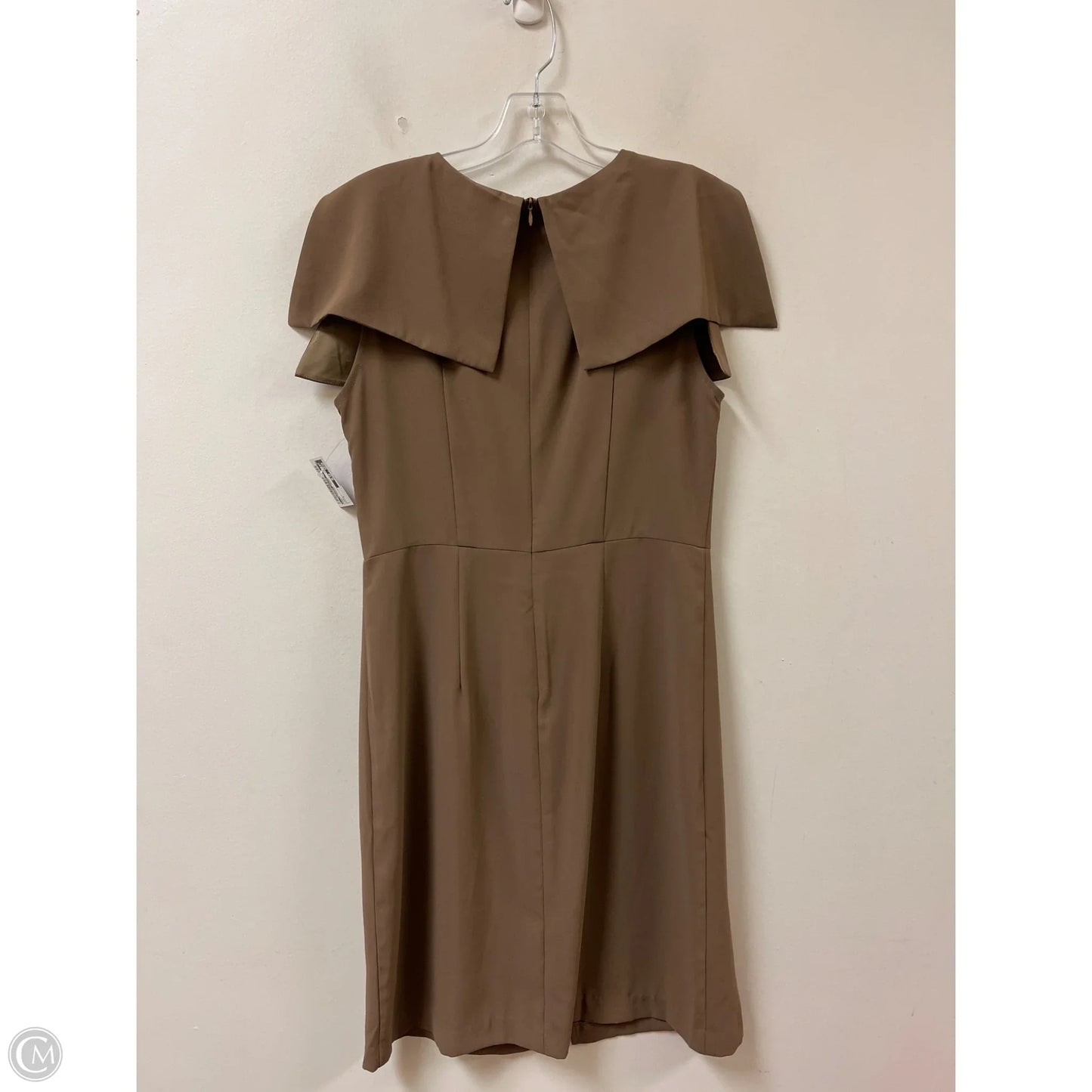 Dress Casual Short By Clothes Mentor In Tan, Size: M
