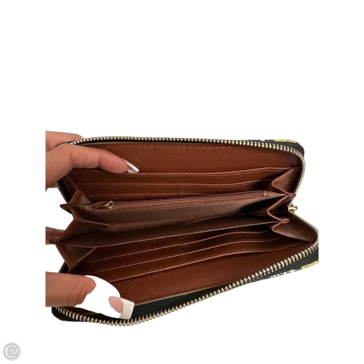 Wallet By Clothes Mentor, Size: Medium