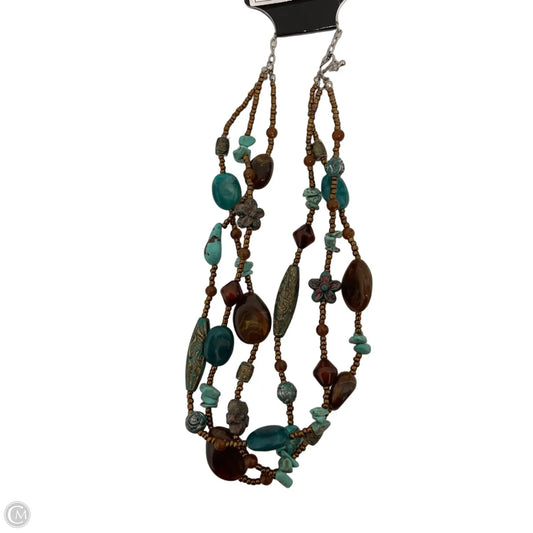 Necklace Layered By Clothes Mentor