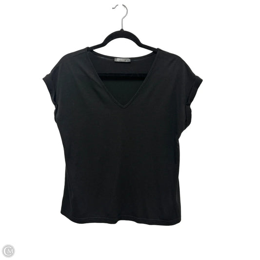 Top Short Sleeve By Prettygarden In Black, Size: M
