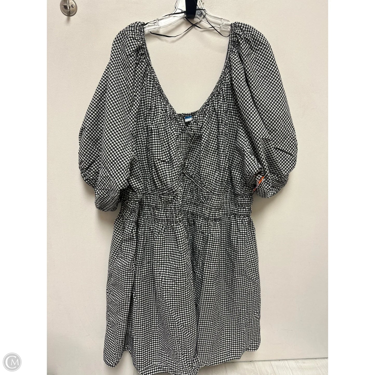 Dress Casual Short By Old Navy In Black & White, Size: 4x