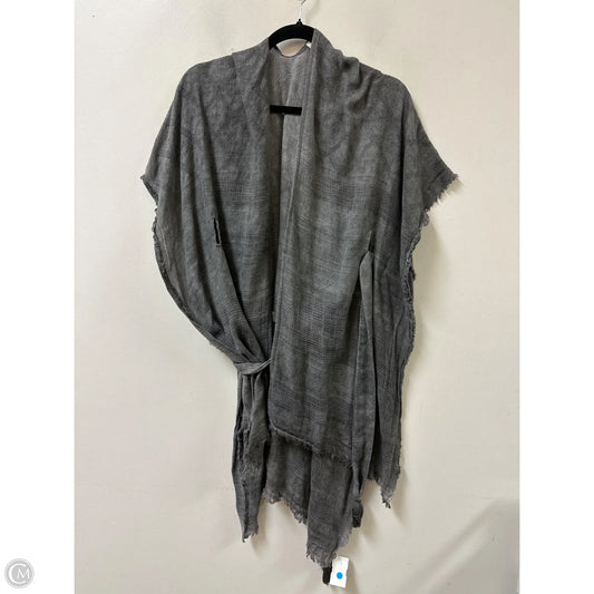 Kimono By Anna & Ava In Grey, Size: Osfm