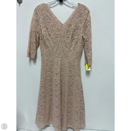 Dress Casual Midi By Clothes Mentor In Cream, Size: M