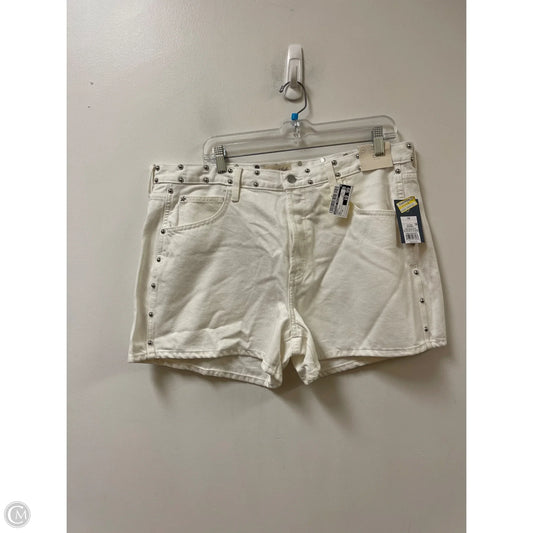 Shorts By Universal Thread In White Denim, Size: 14