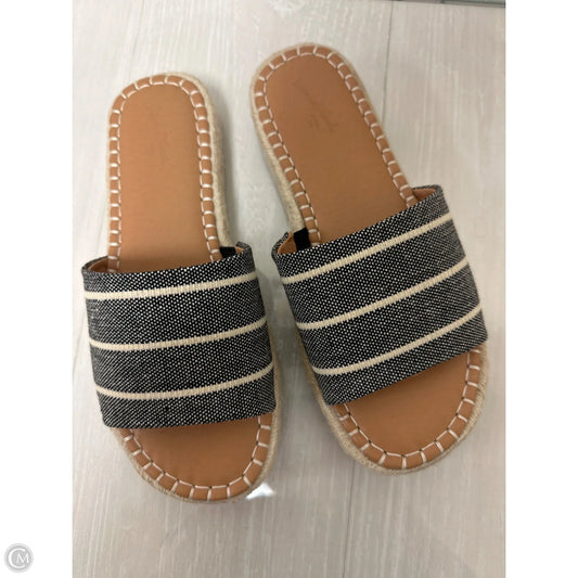 Sandals Flats By Universal Thread In Grey, Size: 6.5