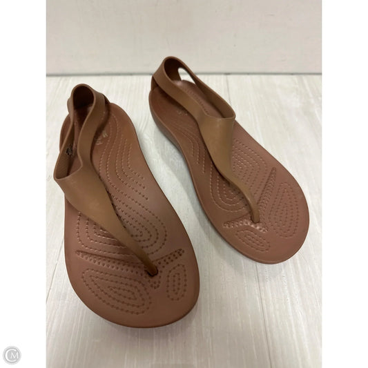 Sandals Flats By Crocs In Brown, Size: 7