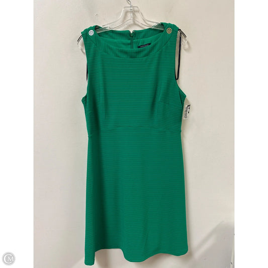 Dress Casual Short By Tommy Hilfiger In Green, Size: L
