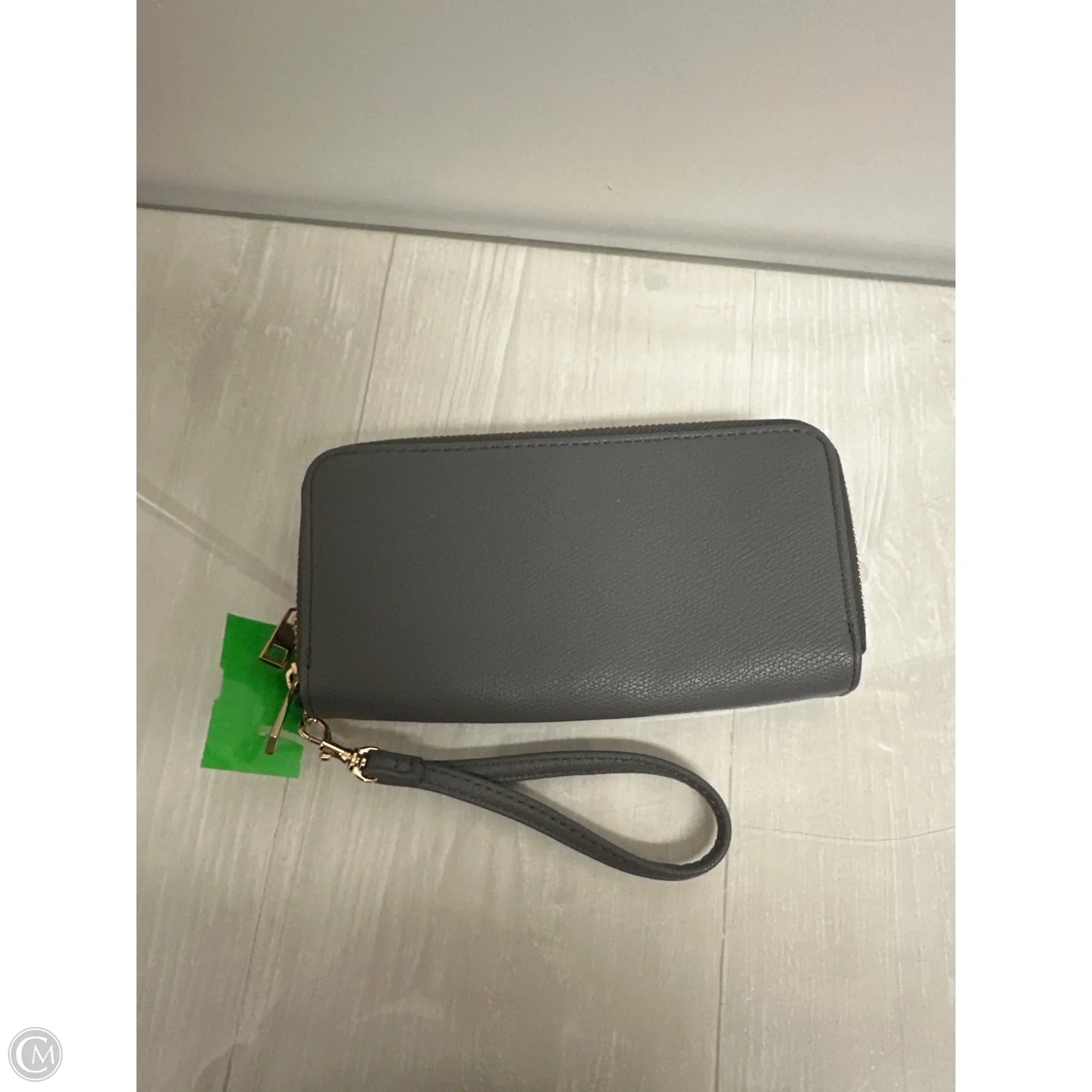 Wallet By Clothes Mentor, Size: Large