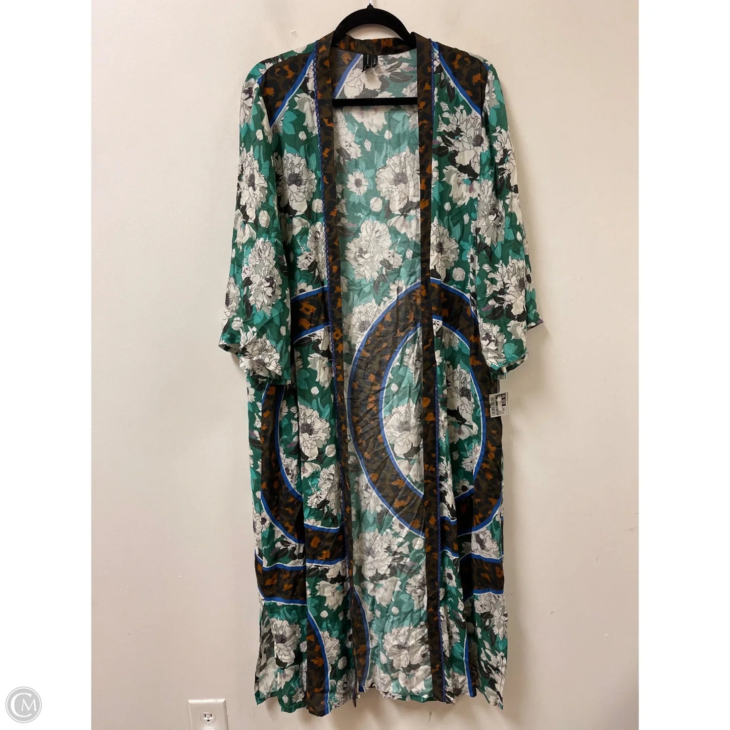 Kimono By Blank London In Green, Size: Osfm