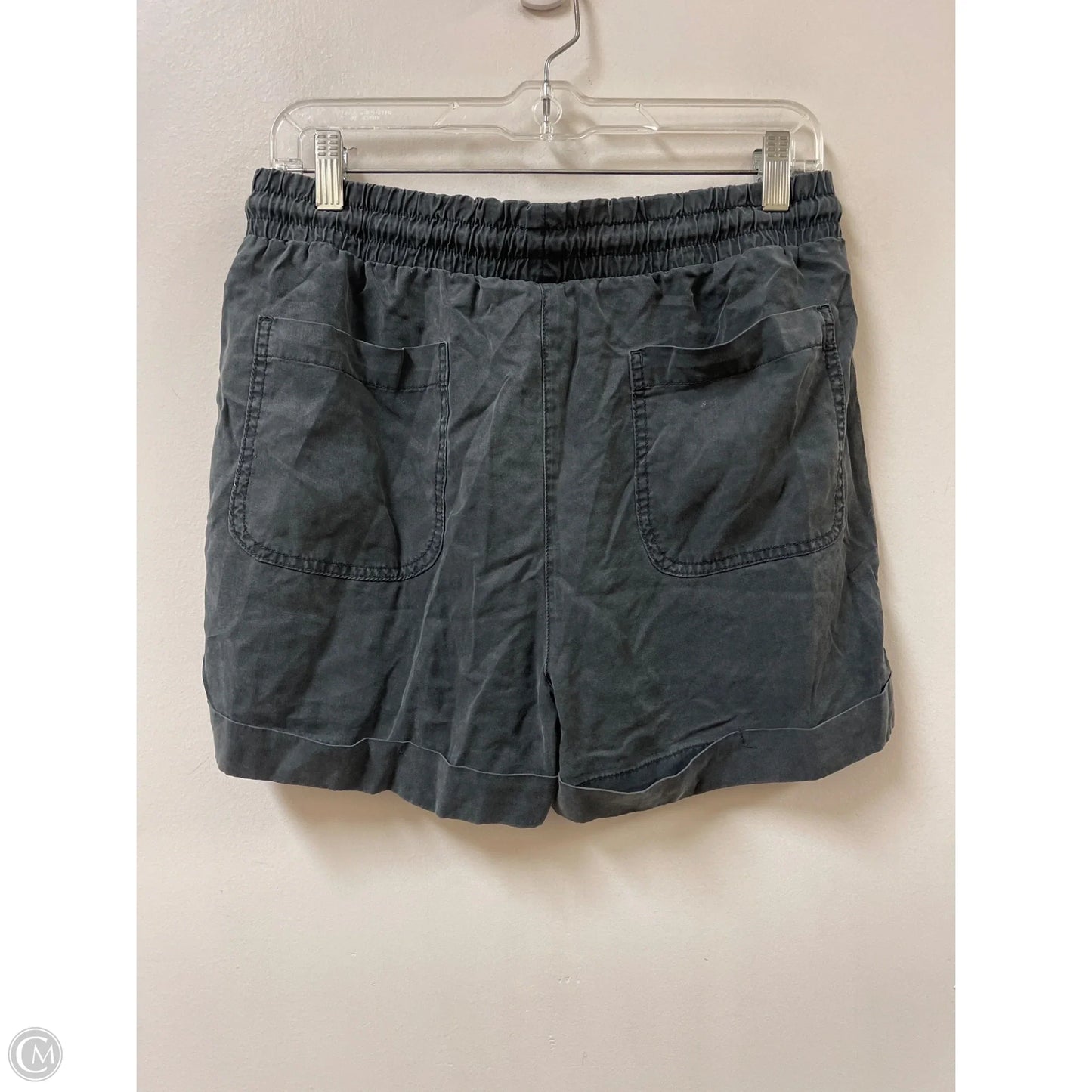 Shorts By Universal Thread In Grey, Size: 4