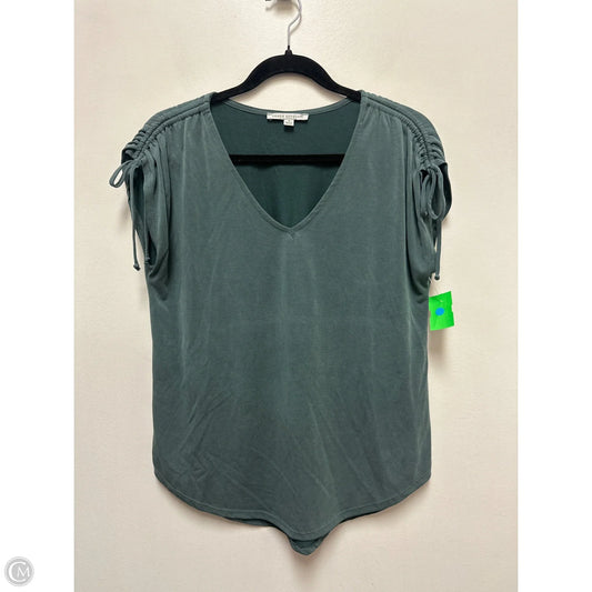 Top Short Sleeve By Green Envelope In Green, Size: S