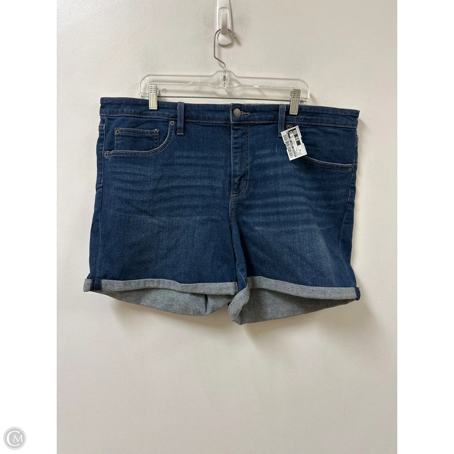 Shorts By Universal Thread In Blue Denim, Size: 18