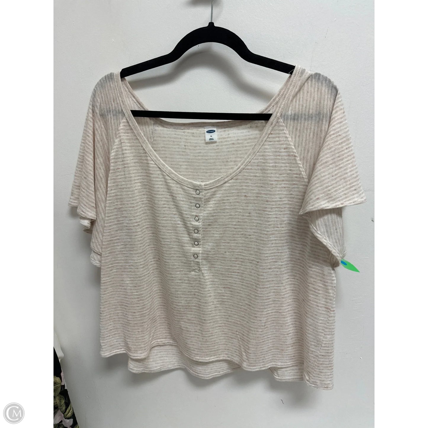 Top Short Sleeve By Old Navy In Cream, Size: Xl