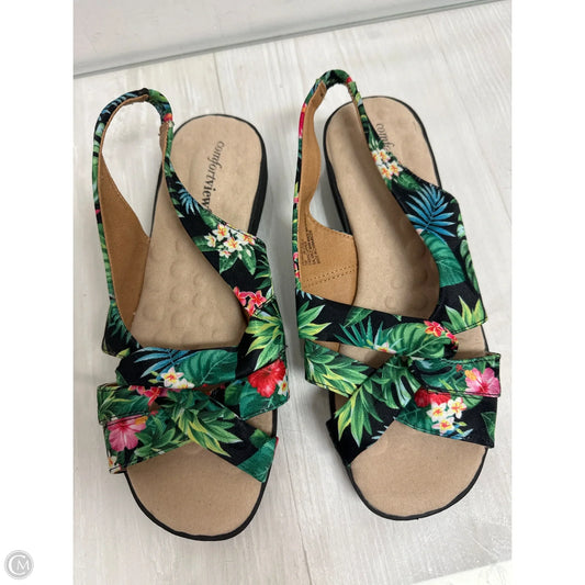 Sandals Flats By Comfortview In Tropical Print, Size: 7