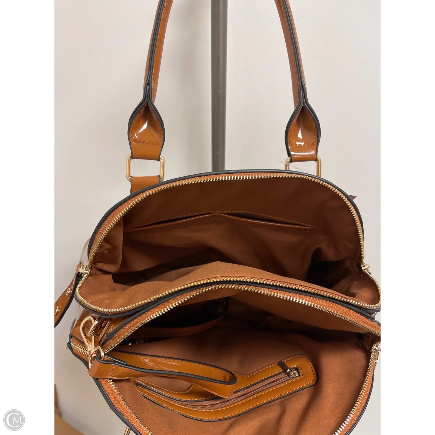 Handbag By Clothes Mentor, Size: Large