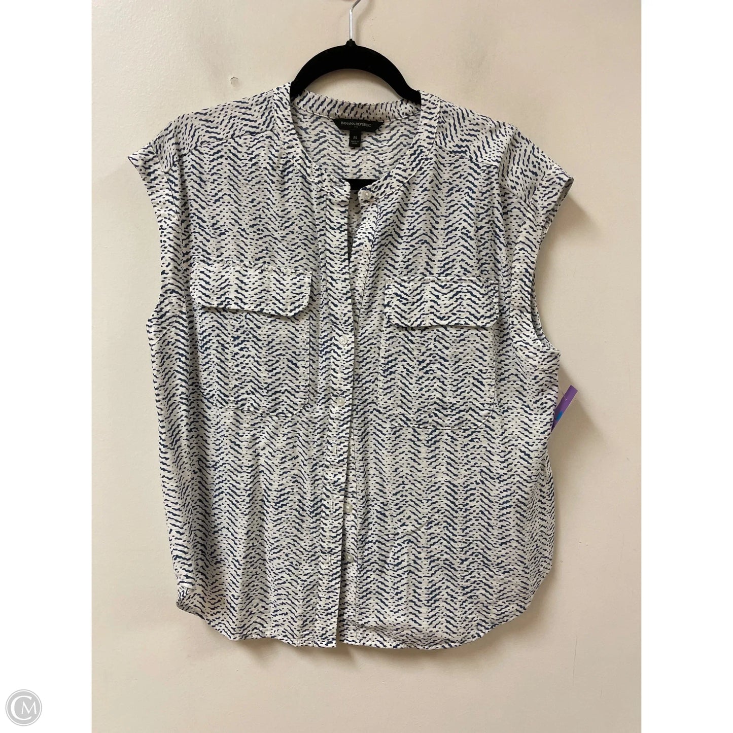 Blouse Short Sleeve By Banana Republic In Blue & White, Size: M