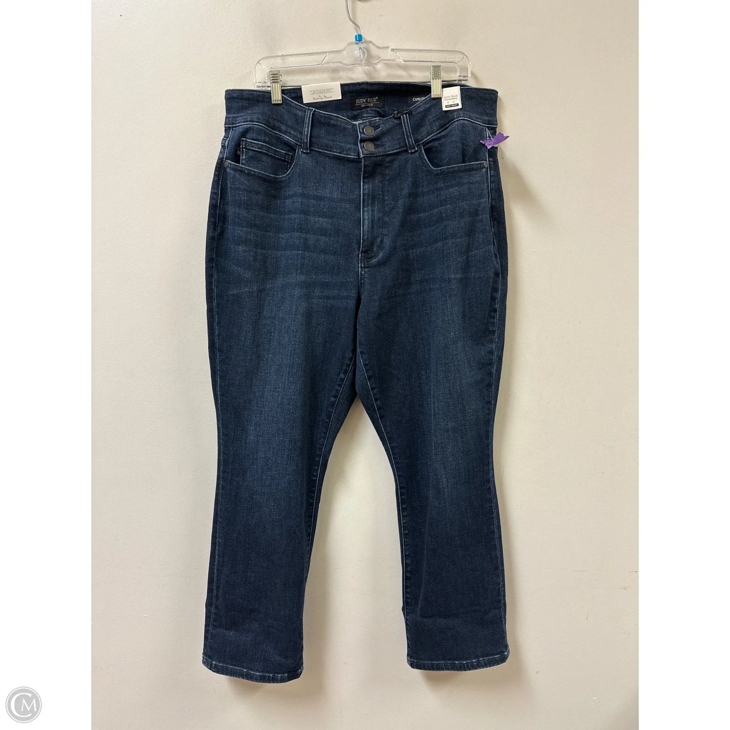 Jeans Cropped By Judy Blue In Blue Denim, Size: 18