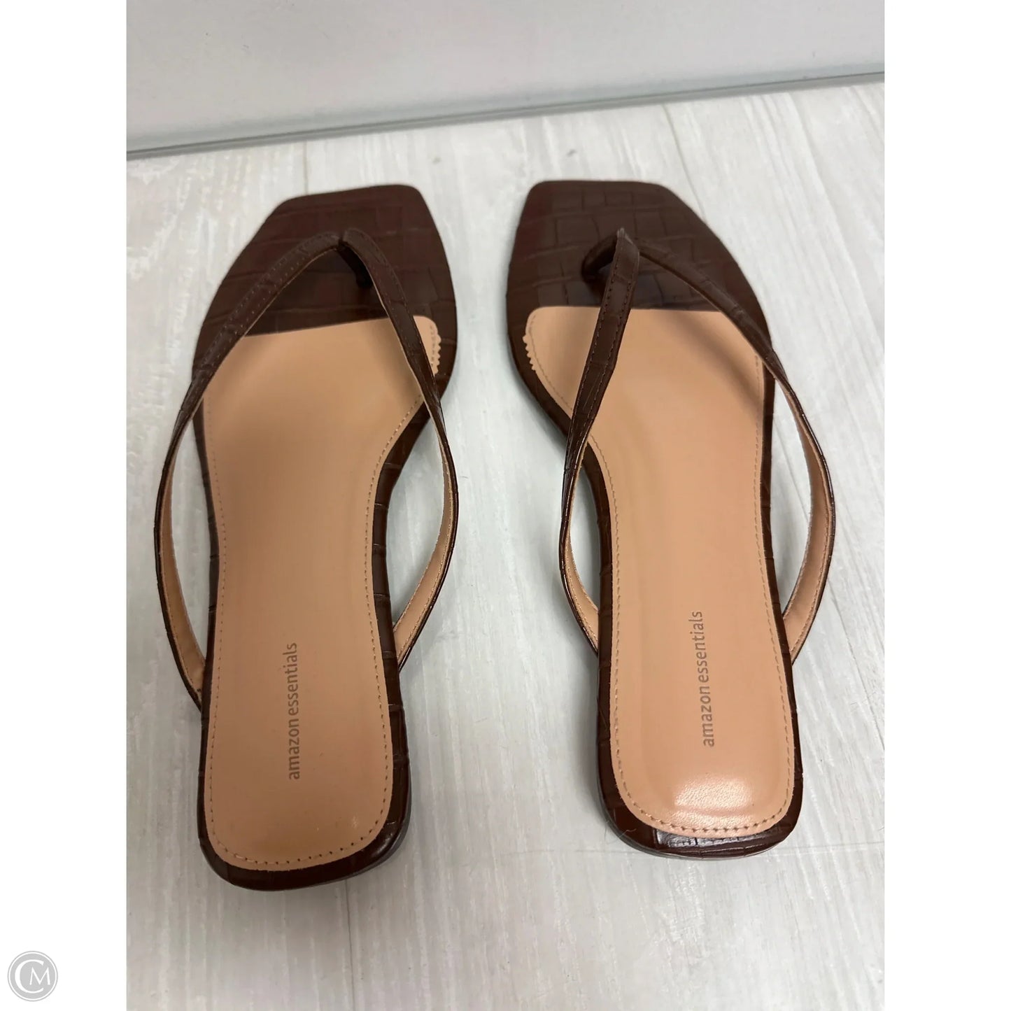 Sandals Flip Flops By Amazon Essentials In Brown, Size: 9