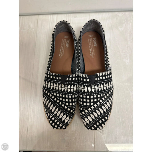 Shoes Flats By Toms In Black & White, Size: 9