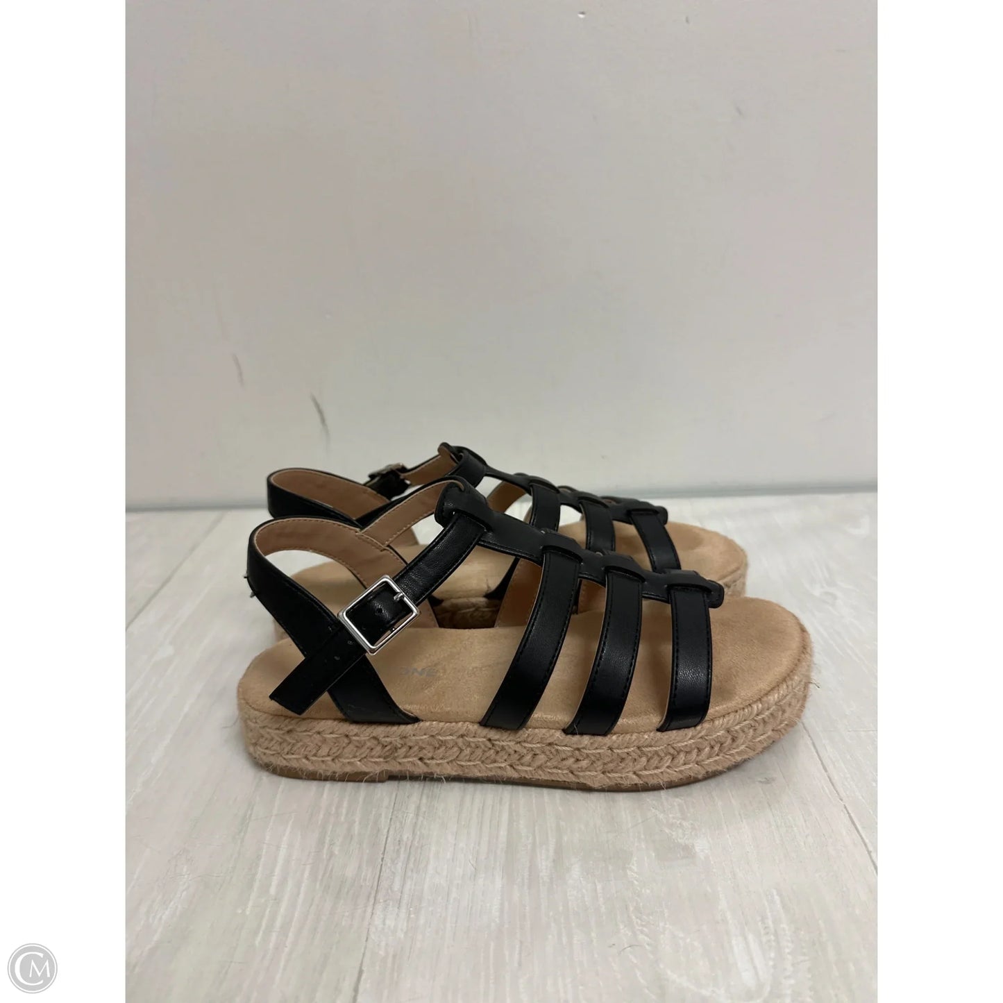 Sandals Flats By Clothes Mentor In Black, Size: 6.5