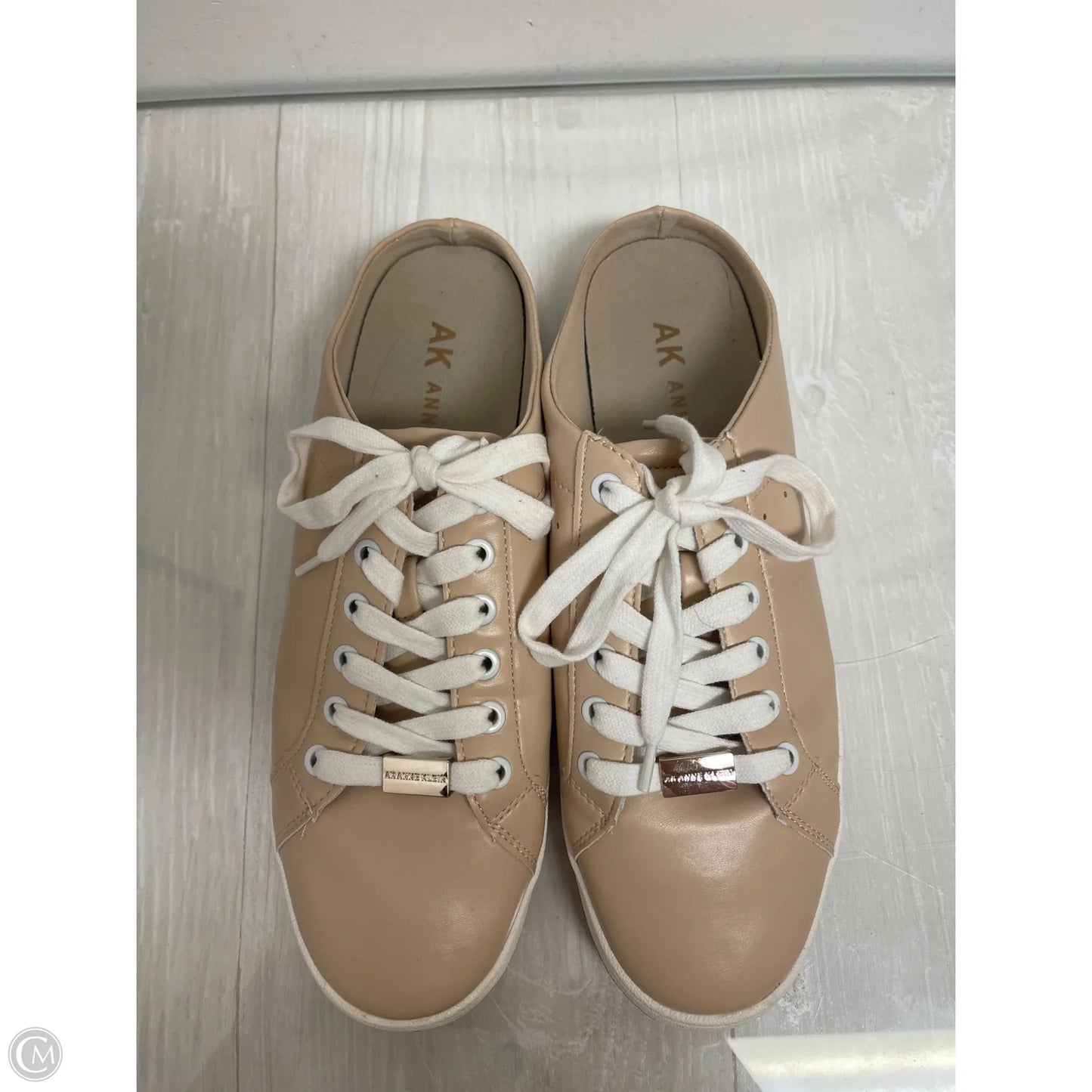 Shoes Flats By Anne Klein In Cream, Size: 10