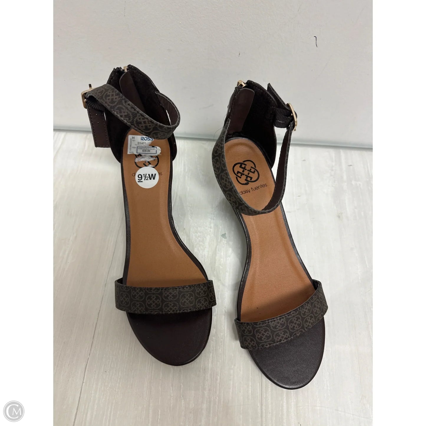 Sandals Heels Wedge By Daisy Fuentes In Brown, Size: 9.5