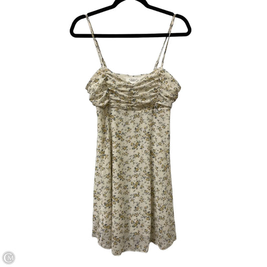Dress Casual Short By Kirious In White & Yellow, Size: L