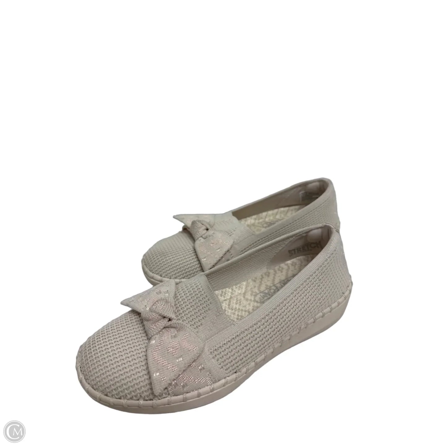 Shoes Flats By Skechers In Cream, Size: 5