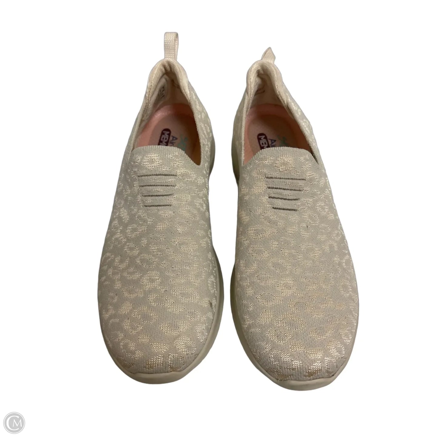 Shoes Flats By Skechers In Cream, Size: 9