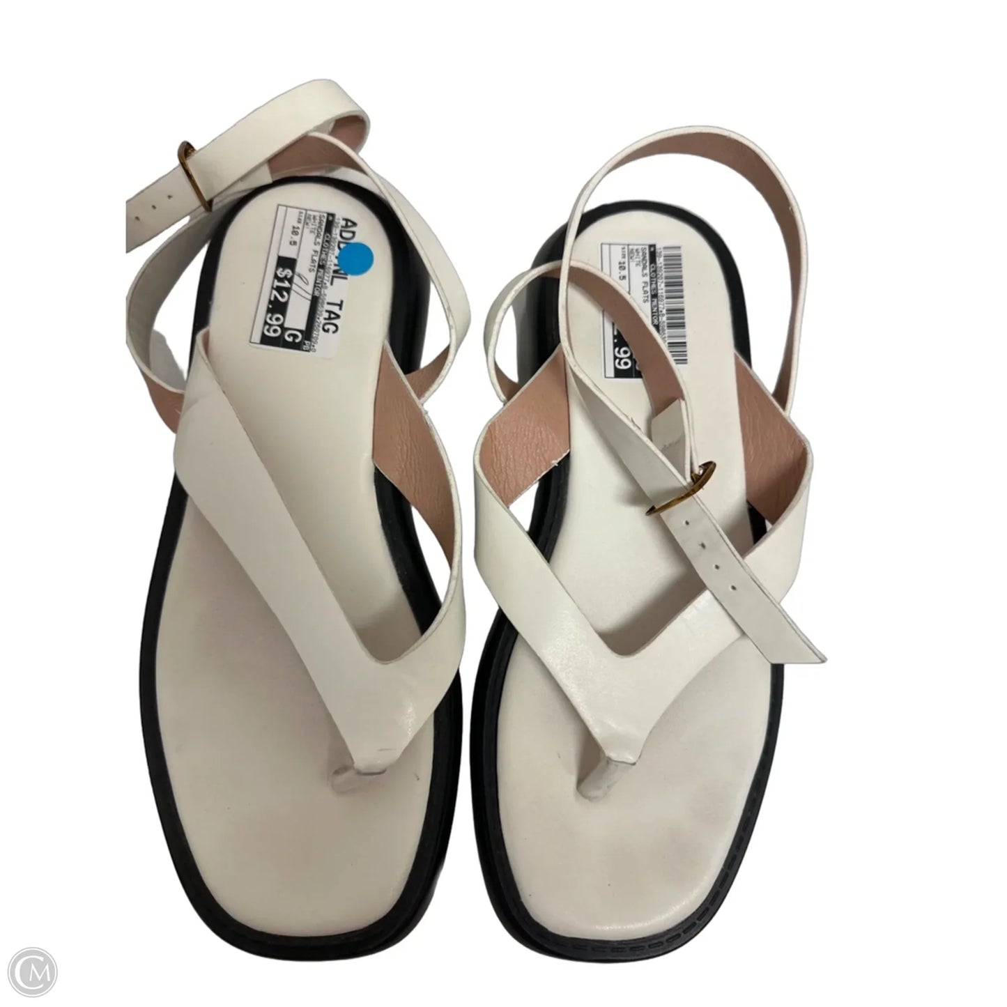Sandals Flats By Clothes Mentor In White, Size: 10.5