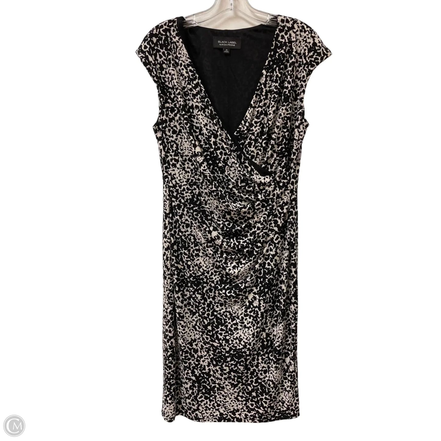 Dress Casual Short By Evan-picone In Black & White, Size: M