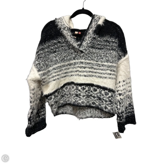 Sweater By Pilcro In Black & White, Size: S
