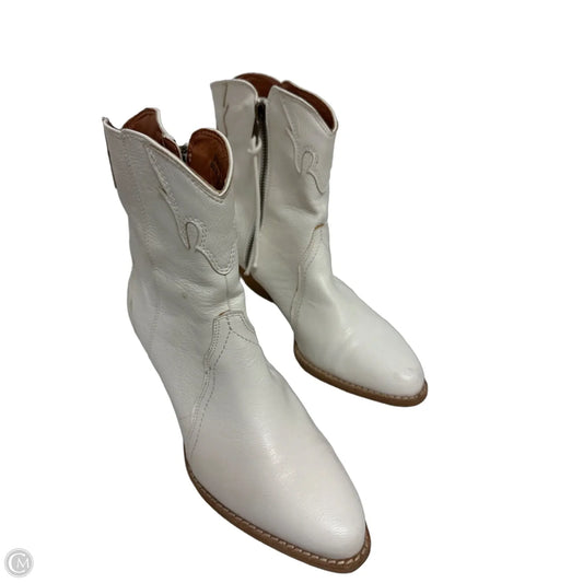 Boots Ankle Heels By Ccocci In White, Size: 6