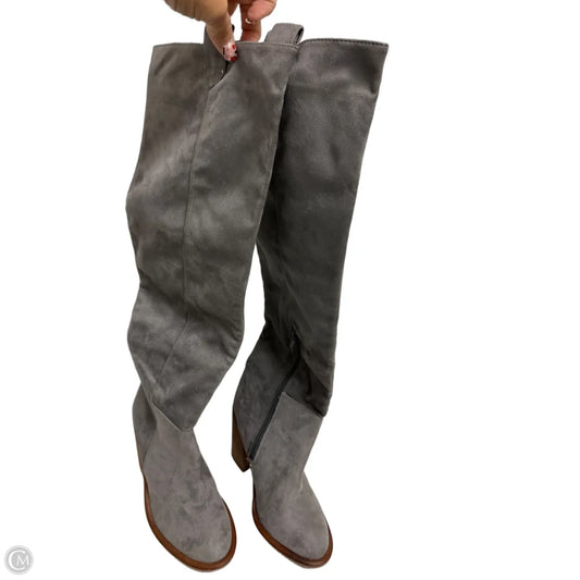 Boots Knee Heels By Very Volatile In Grey, Size: 6.5