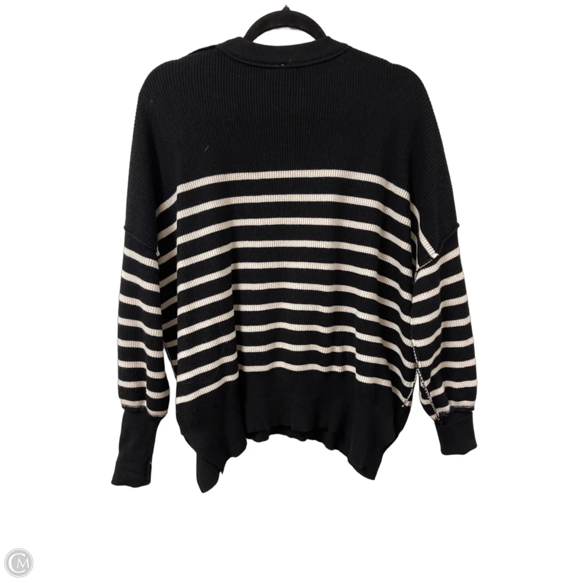 Sweater By Clothes Mentor In Black & White, Size: M