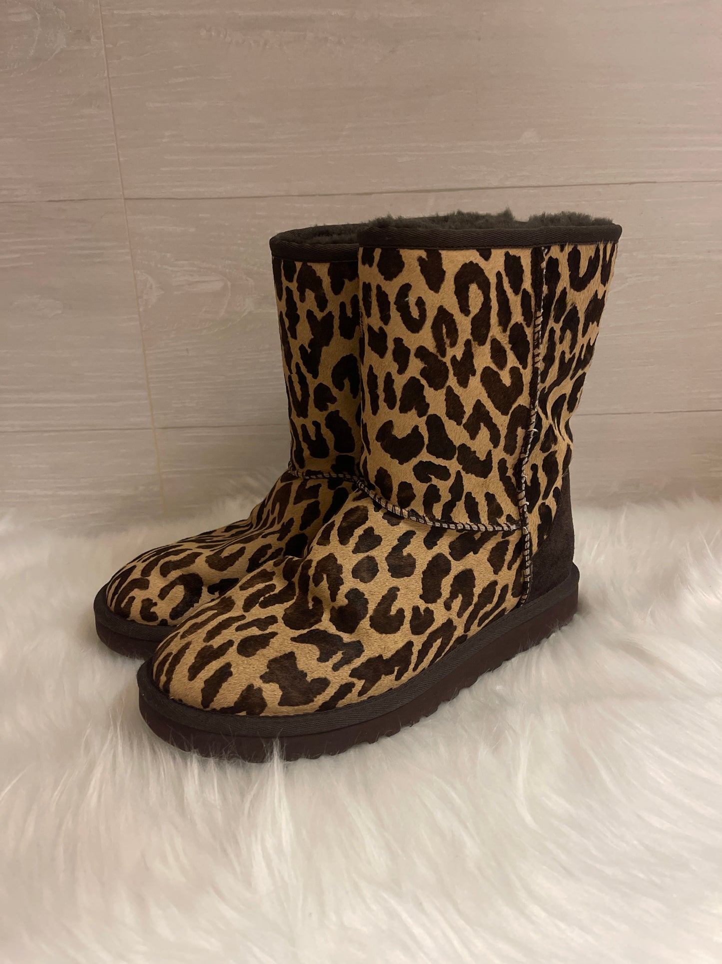 Boots Designer By Ugg  Size: 8