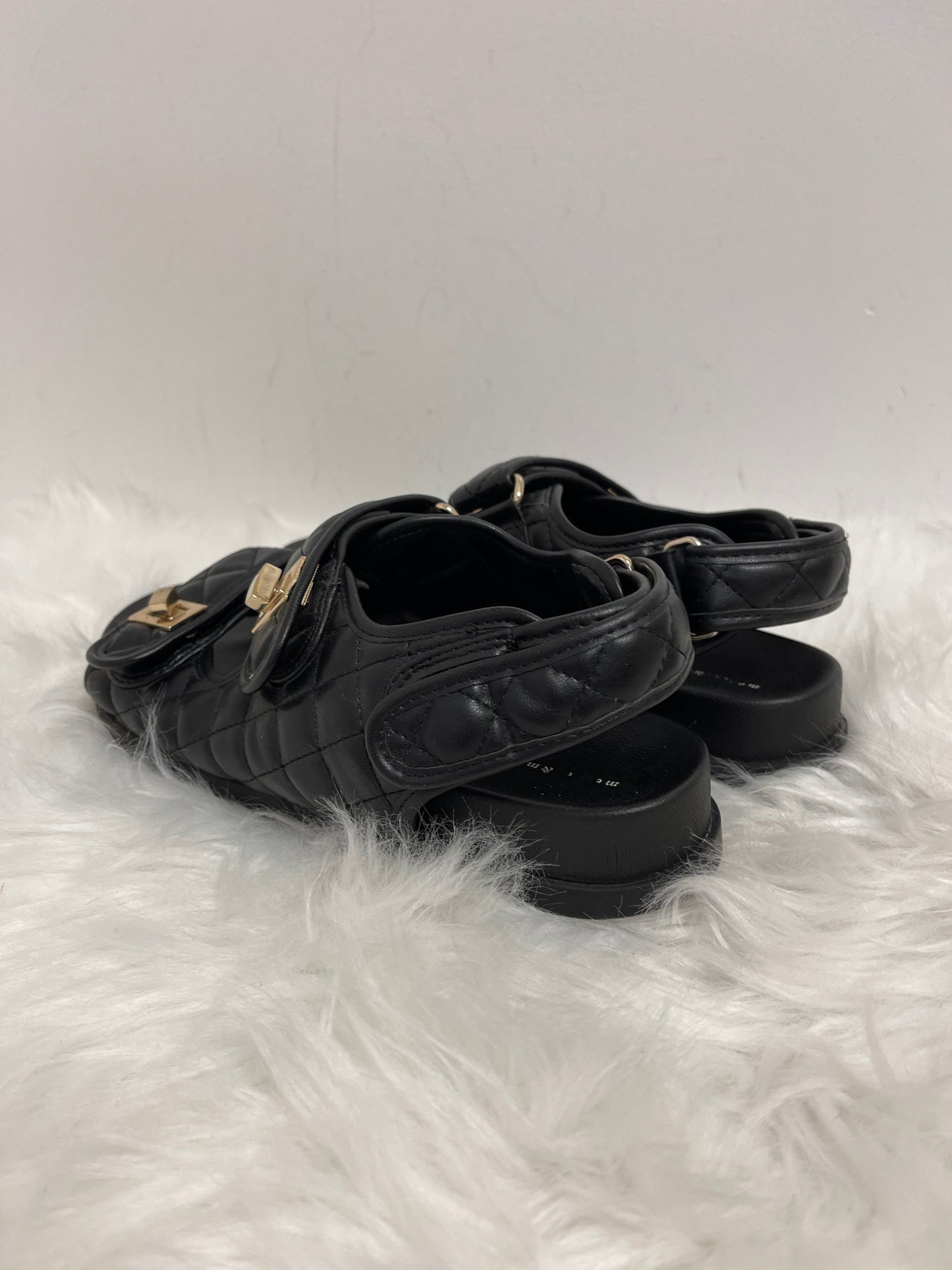 Black Sandals Flats Clothes Mentor, Size 9