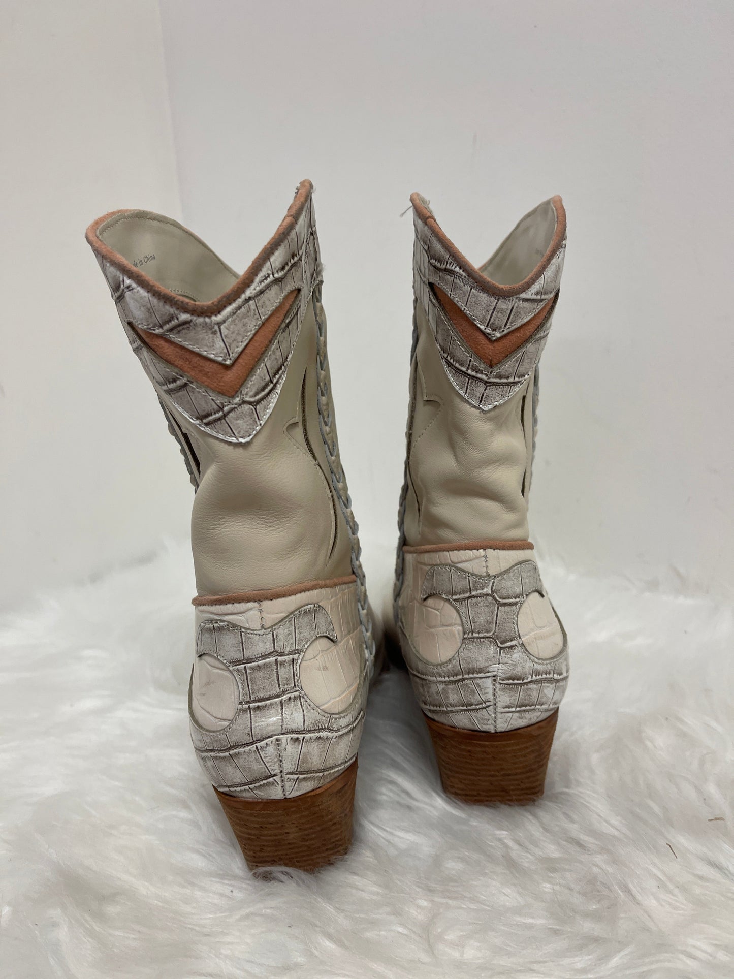 White Boots Western Dolce Vita, Size 9