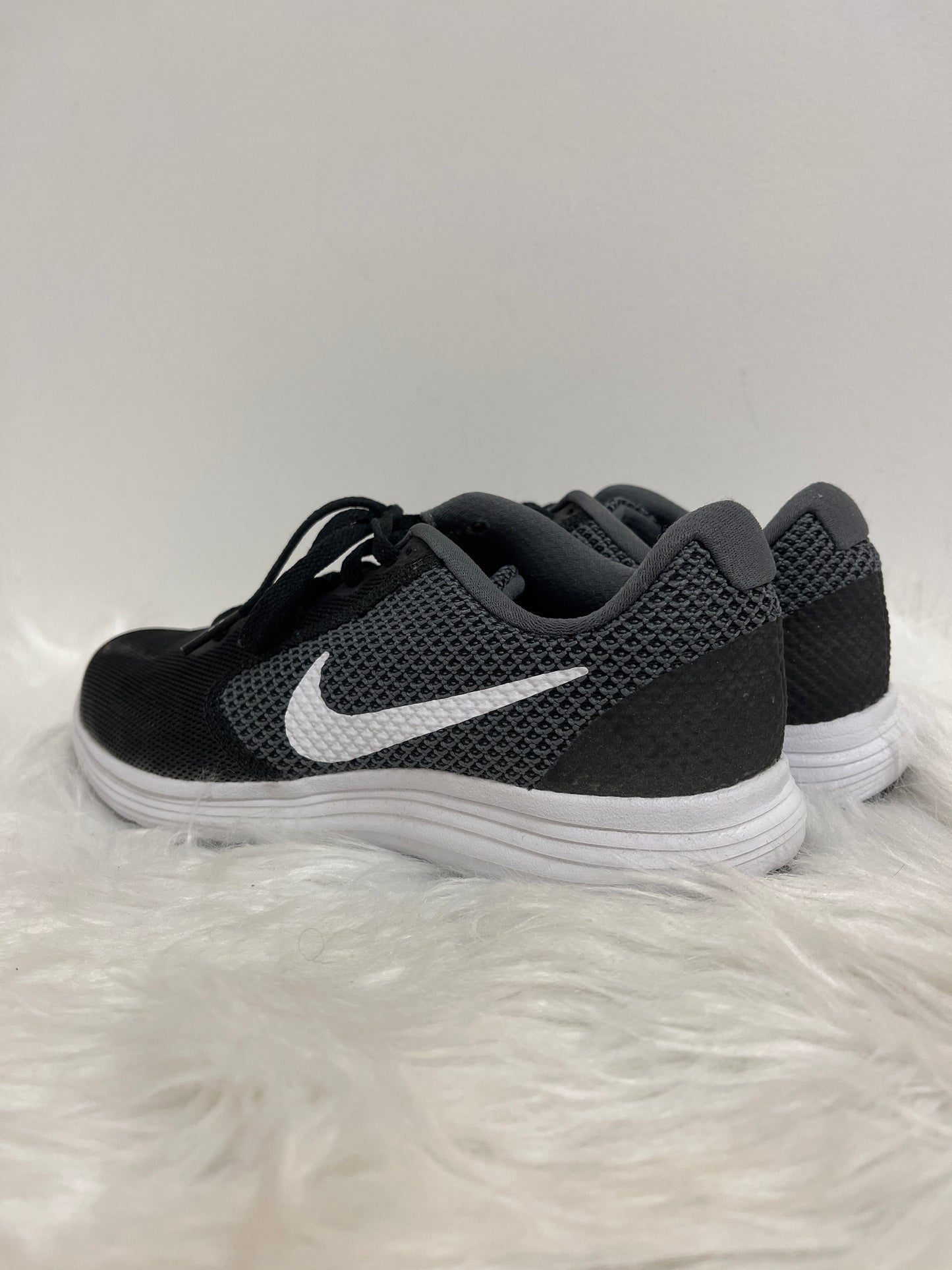 Black Shoes Athletic Nike, Size 7