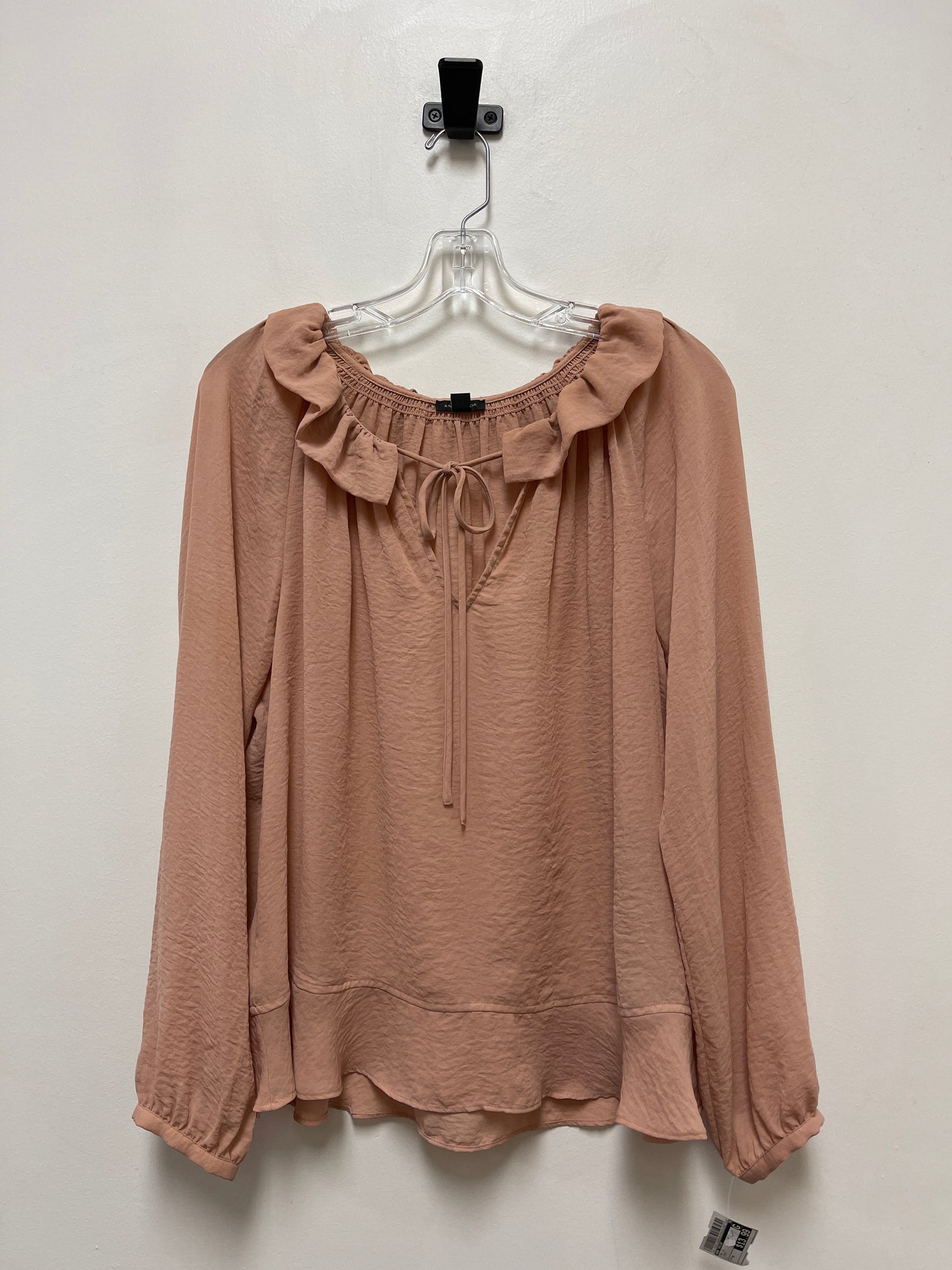 Cream Top Long Sleeve Ann Taylor, Size M