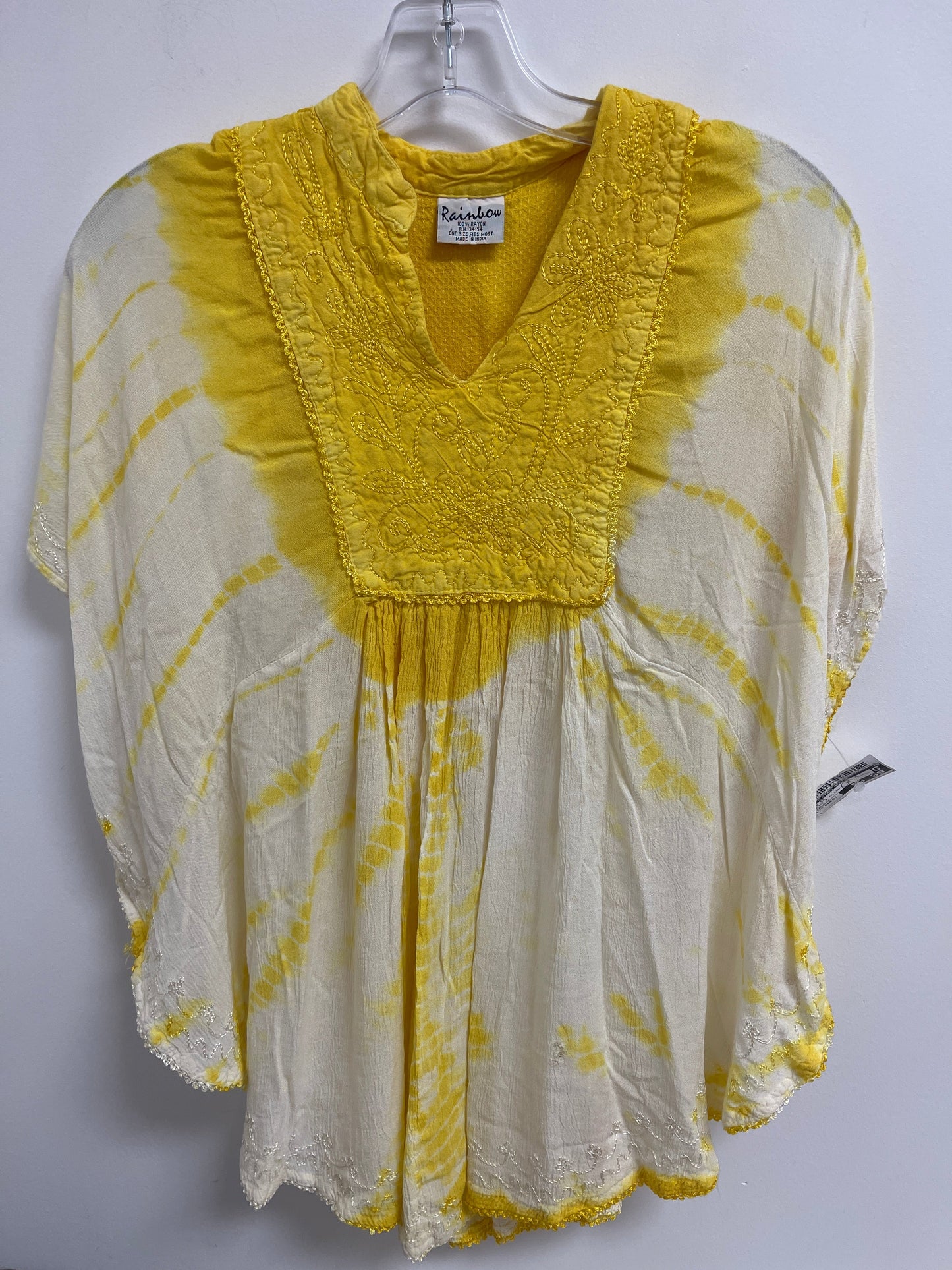 White & Yellow Top Short Sleeve Clothes Mentor, Size Onesize